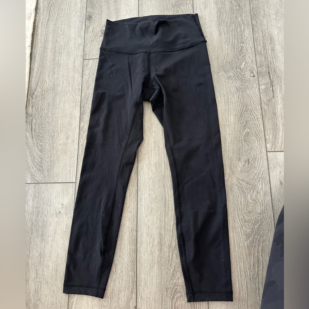Women’s black Lulu leggings 7/8 length